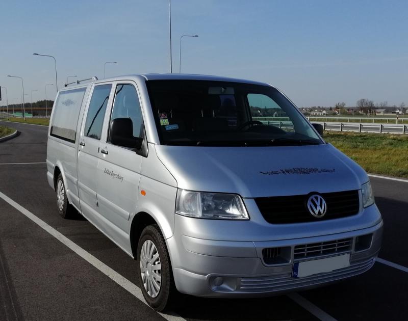 Karawan pogrzebowy Volkswagen Transporter Bautex