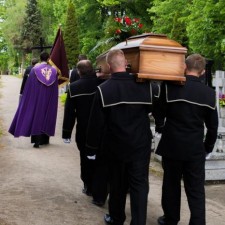 Ostrzeszów zakład pogrzebowy