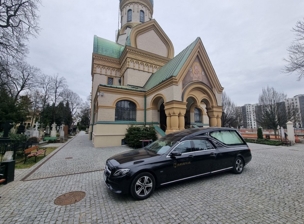 przewóz zwłok Wszechnica