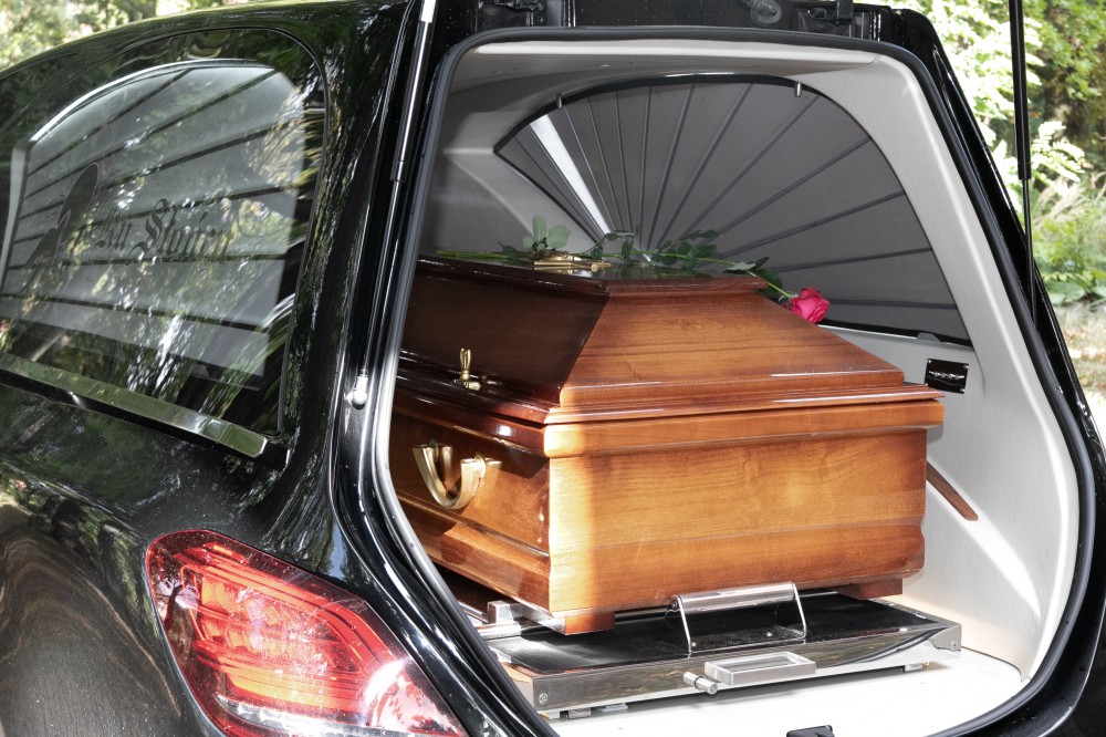 przewóz zwłok Police