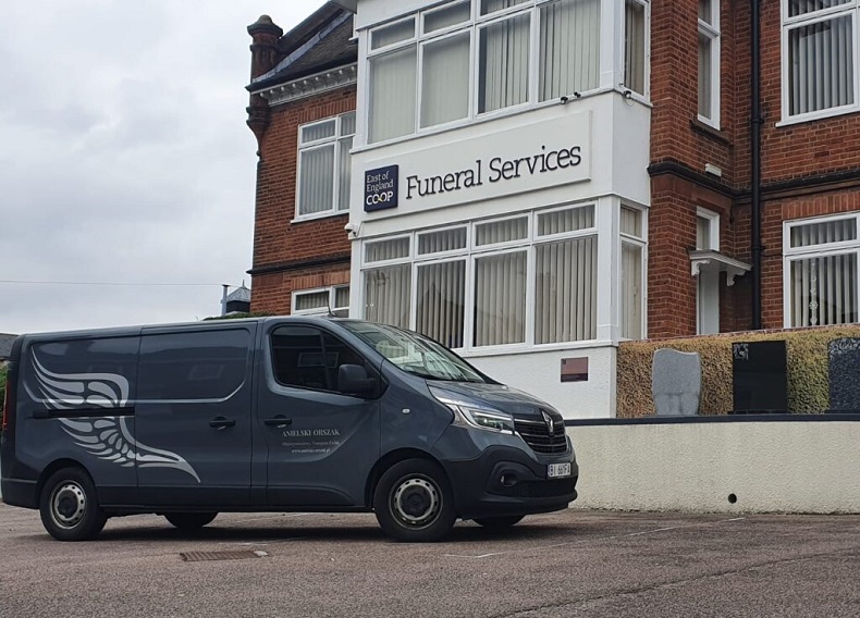 przewóz zwłok z anglii