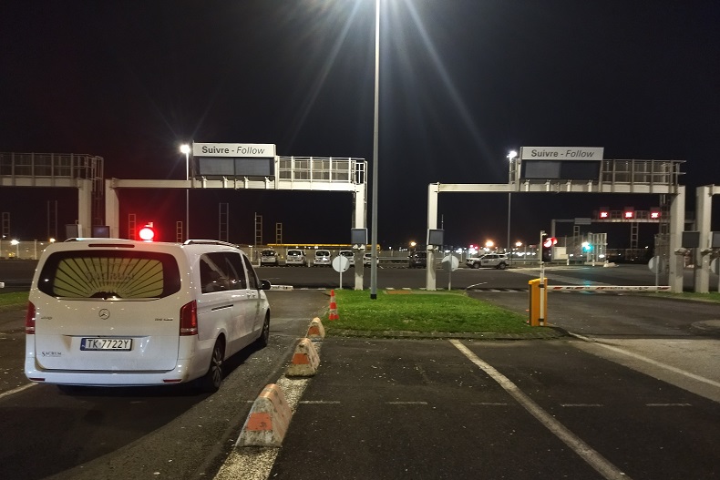 sprowadzanie zmarłych do Polski