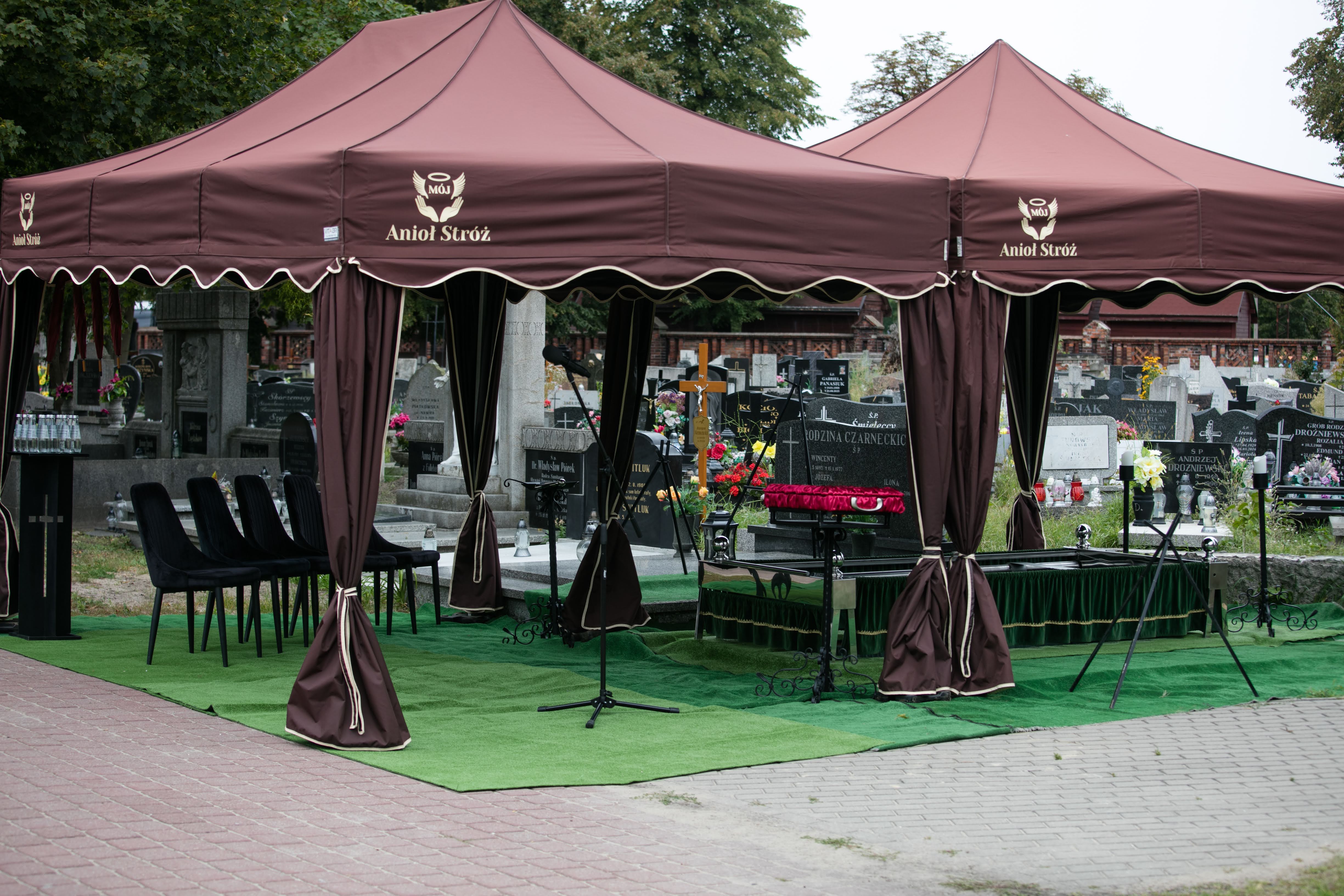 ceremonie pogrzebowy na cmentarzach w Bydgoszczy