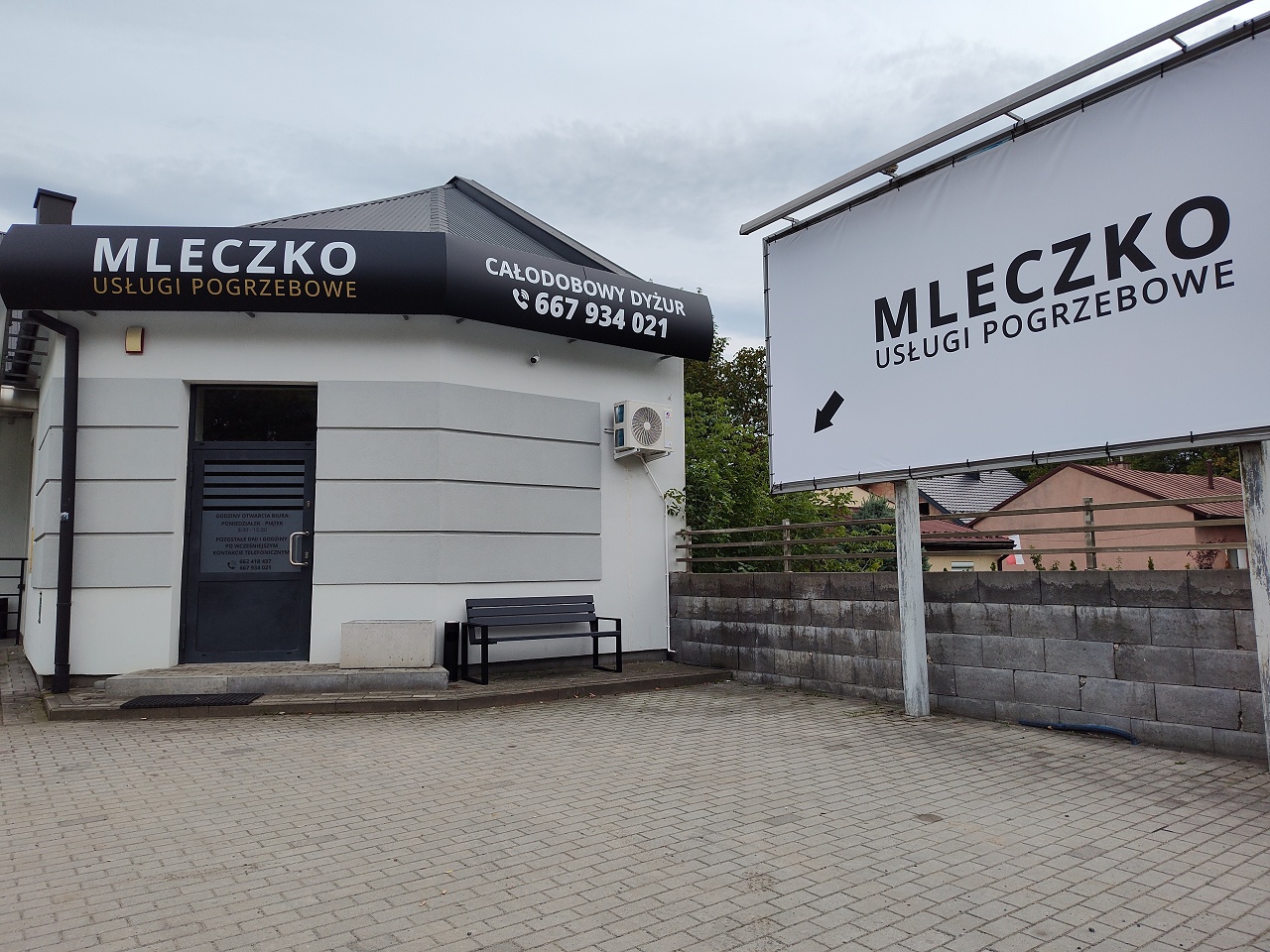 budynek Zakładu Pogrzebowego Mleczko Tarnów Mościce, ul. Szarych Szeregów 2