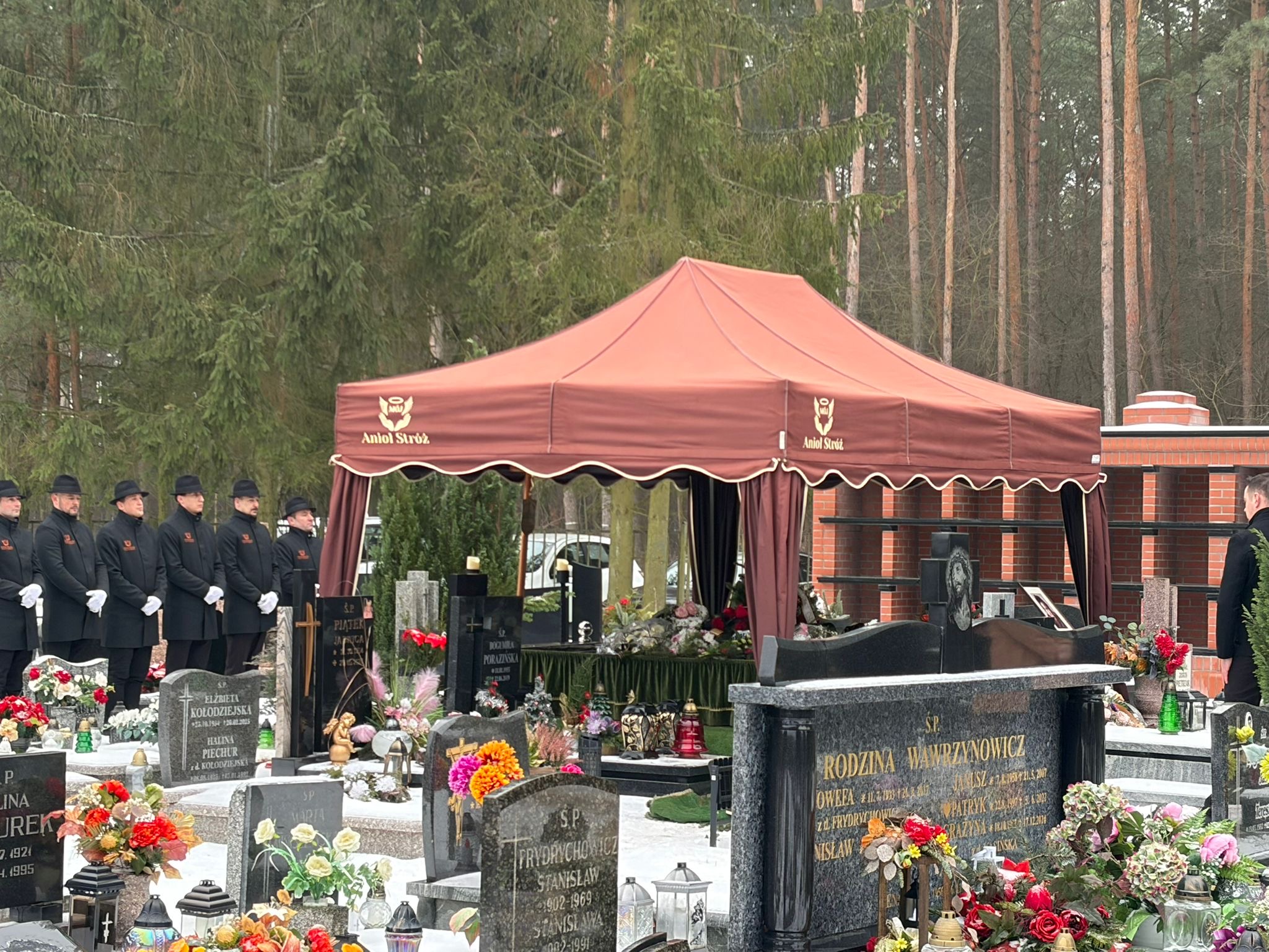 ceremonie pogrzebowy na cmentarzach w Bydgoszczy