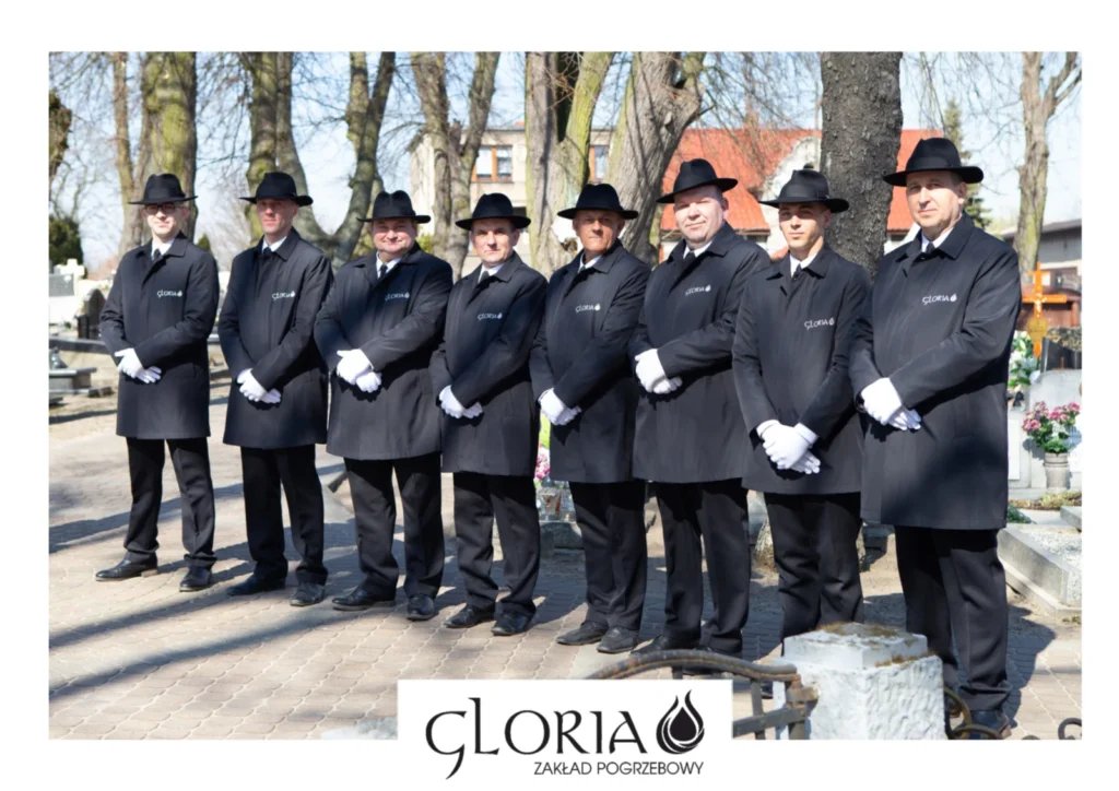 pracownicy firmy pogrzebowej Gloria z Poznańskiego Starego Miasta