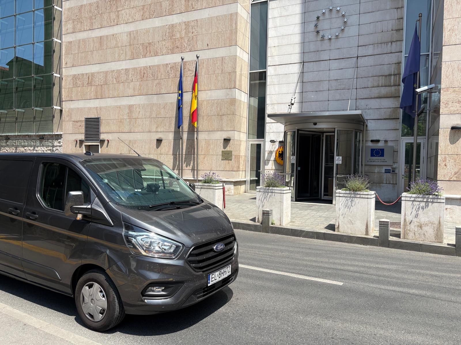 karawan firmy bongo, transport zmarłych w Brukseli