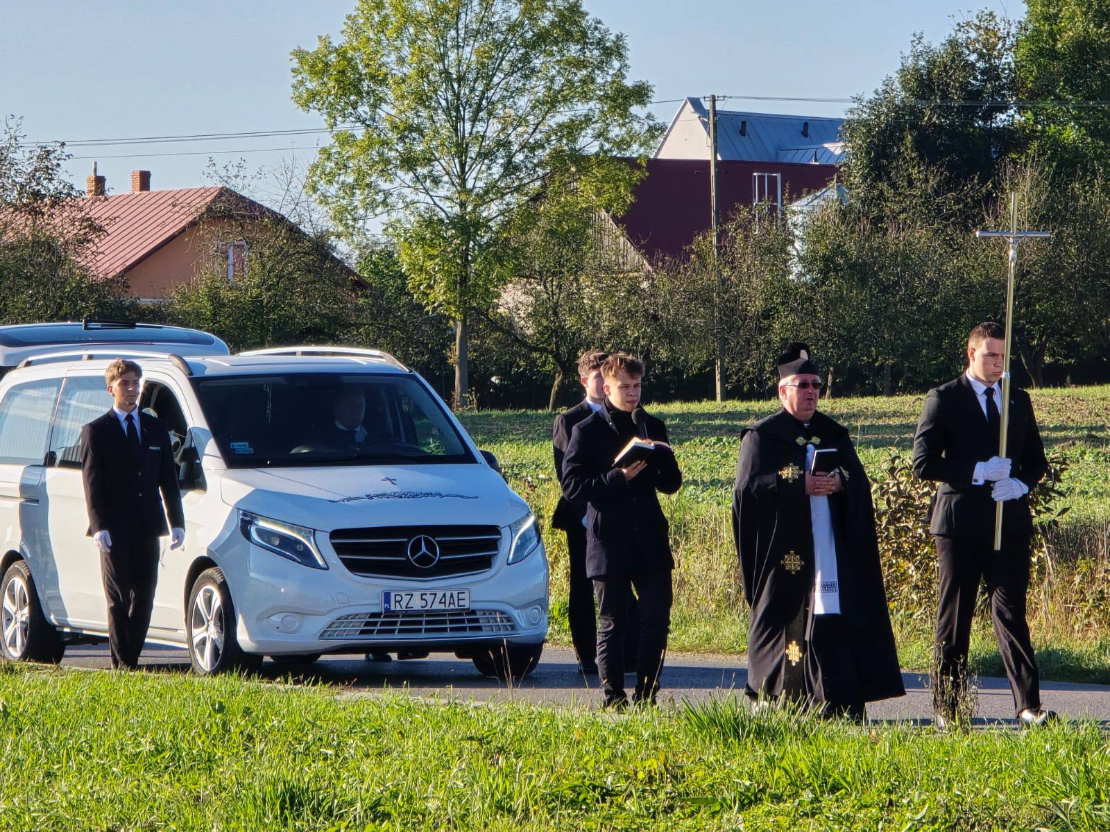 usługi pogrzebowe w firmie feniks z Jasła