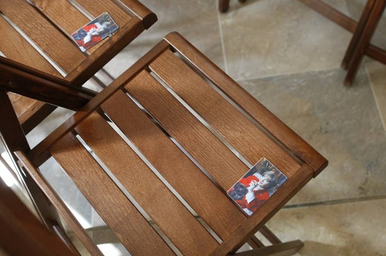 portrety na obrazkach pamiątkowych