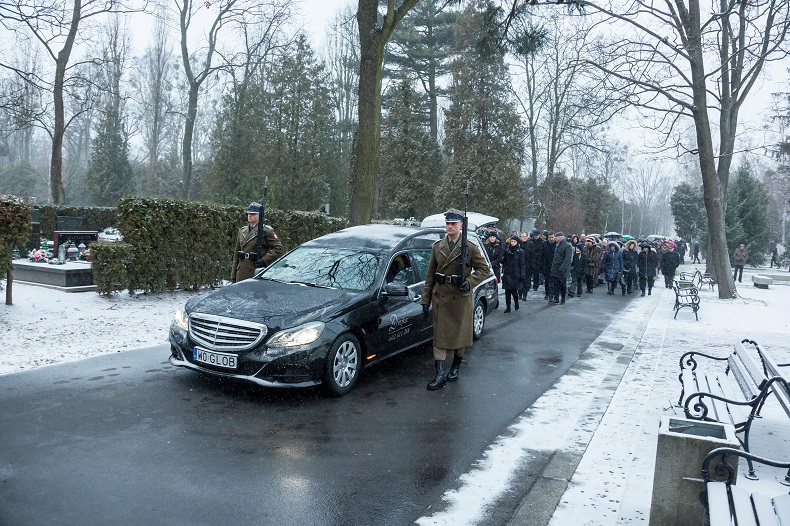 przewóz zmarłych do Polski