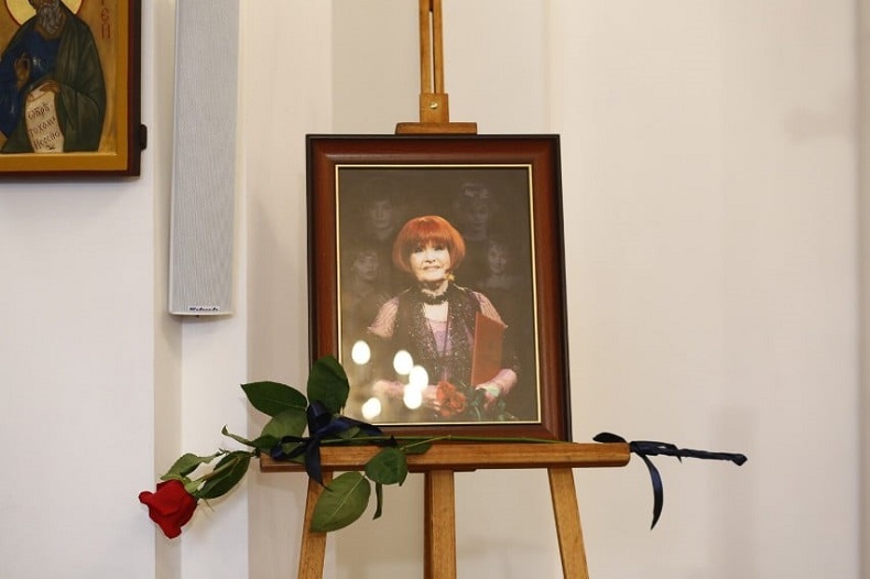 portrety funeralne na płótnie