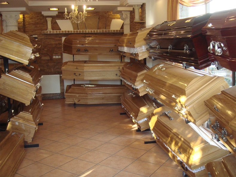 bogaty wybór trumien