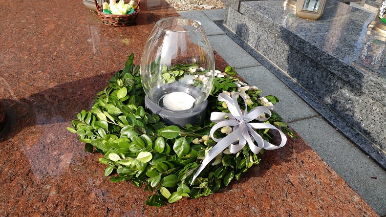 Niepowtarzalne znicze